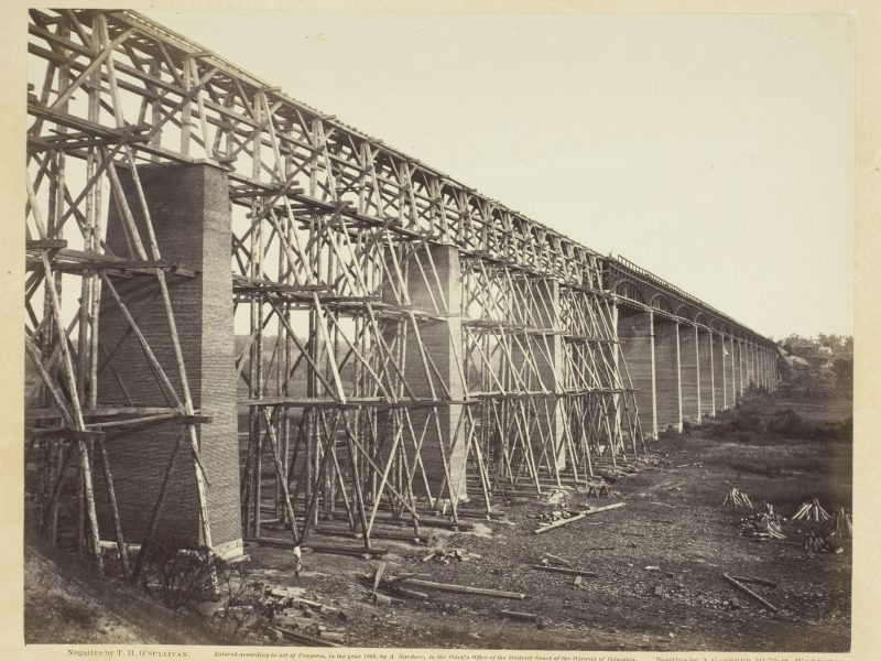 Timothy O'Sullivan, High Bridge Crossing the Appomattox, Near Farmville, 1865