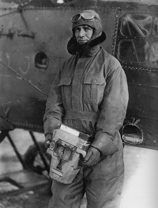 Captain Edward Steichen and camera, 1918